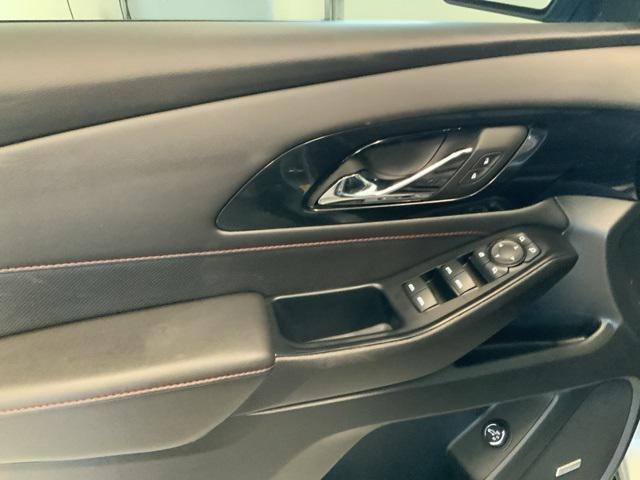 Photo of 2023 Sterling Gray Metallic Chevrolet Traverse