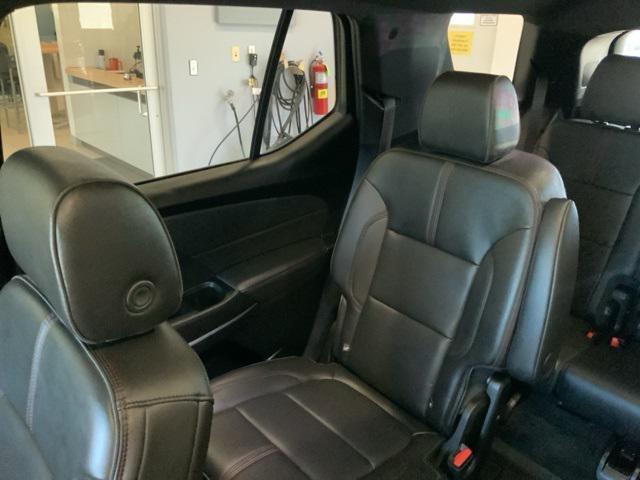 Photo of 2023 Sterling Gray Metallic Chevrolet Traverse