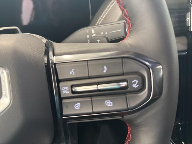 Photo of 2025 Onyx Black GMC Yukon XL