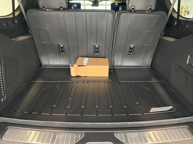 Photo of 2025 Onyx Black GMC Yukon XL