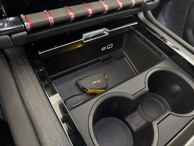 Photo of 2025 Onyx Black GMC Yukon XL