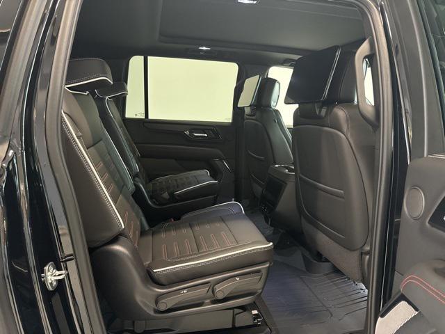 Photo of 2025 Onyx Black GMC Yukon XL
