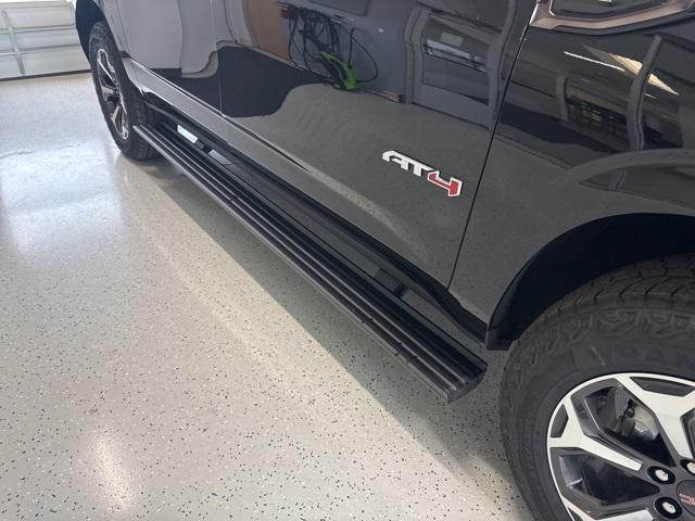 Photo of 2025 Onyx Black GMC Yukon XL