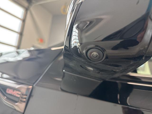 Photo of 2025 Onyx Black GMC Yukon XL