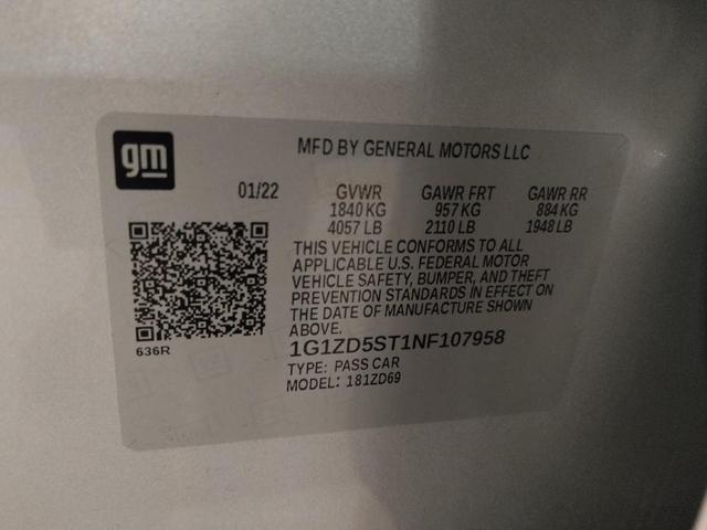 Photo of 2022 Silver Ice Metallic Chevrolet Malibu