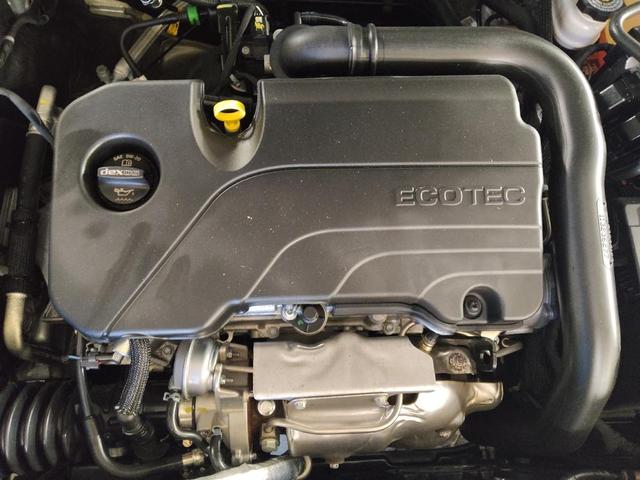 Photo of 2022 Silver Ice Metallic Chevrolet Malibu