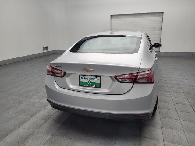 Photo of 2022 Silver Ice Metallic Chevrolet Malibu