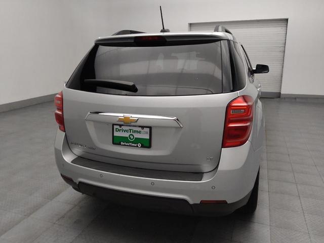 Photo of 2017 Silver Ice Metallic Chevrolet Equinox