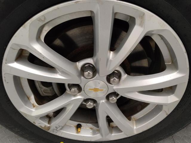 Photo of 2017 Silver Ice Metallic Chevrolet Equinox