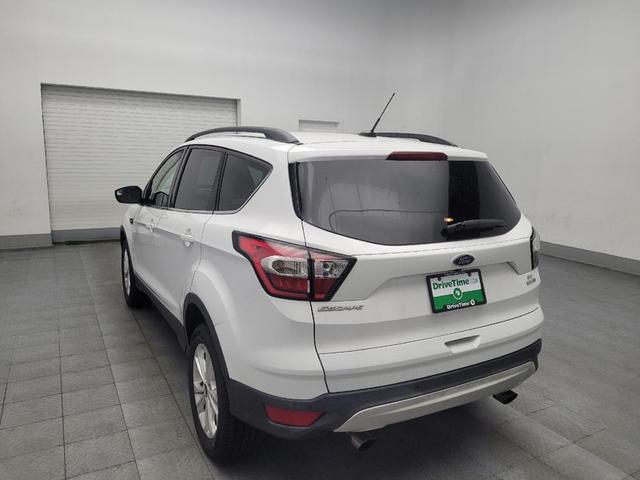 Photo of 2018 White Ford Escape