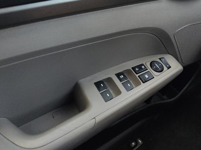 Photo of 2017 Galactic Gray Hyundai ELANTRA