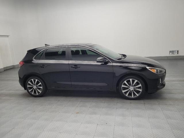 Photo of 2020 Black Noir Pearl Hyundai Elantra GT