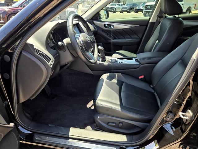 Photo of 2021 Black INFINITI Q50