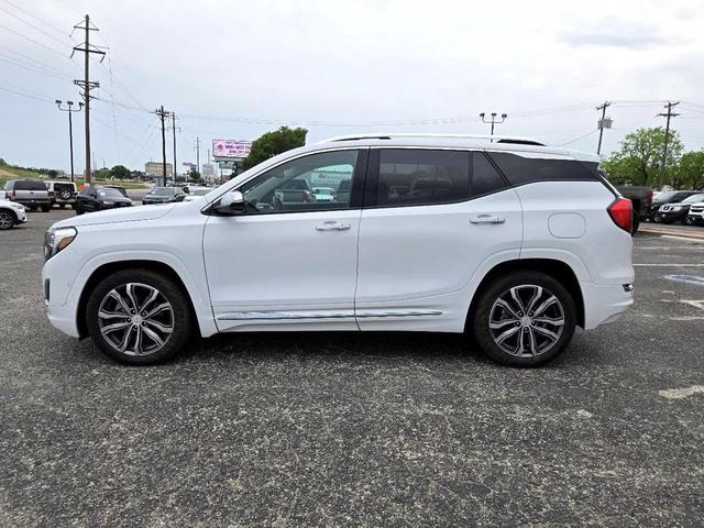 Photo of 2019 White GMC Terrain