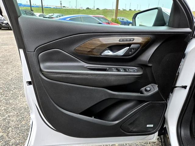 Photo of 2019 White GMC Terrain