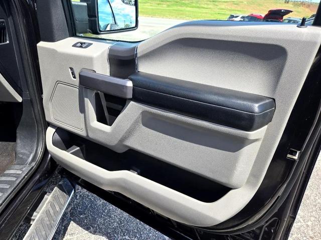Photo of 2020 Black Ford F-150