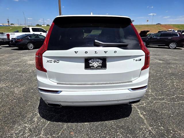 Photo of 2019 White Volvo XC90