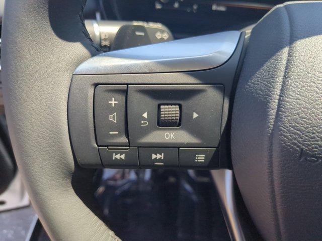 Photo of 2025 Majestic White INFINITI QX60