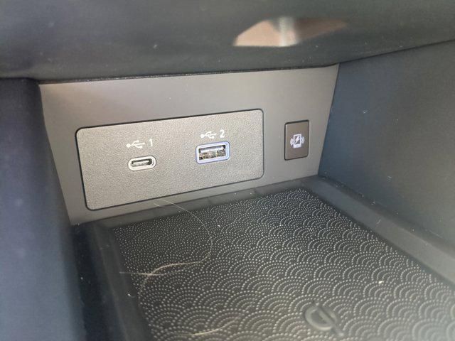 Photo of 2025 Majestic White INFINITI QX60