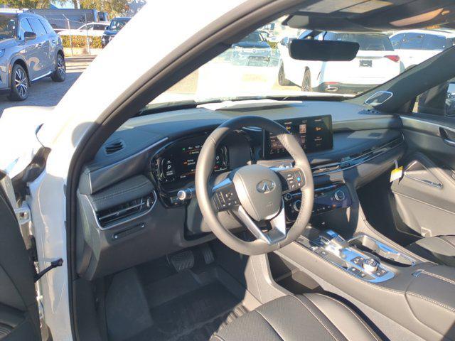 Photo of 2025 Majestic White INFINITI QX60