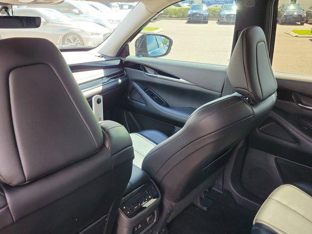 Photo of 2024 Mineral Black INFINITI QX60