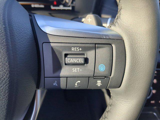 Photo of 2025 Majestic White INFINITI QX60
