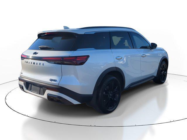 Photo of 2025 Majestic White INFINITI QX60