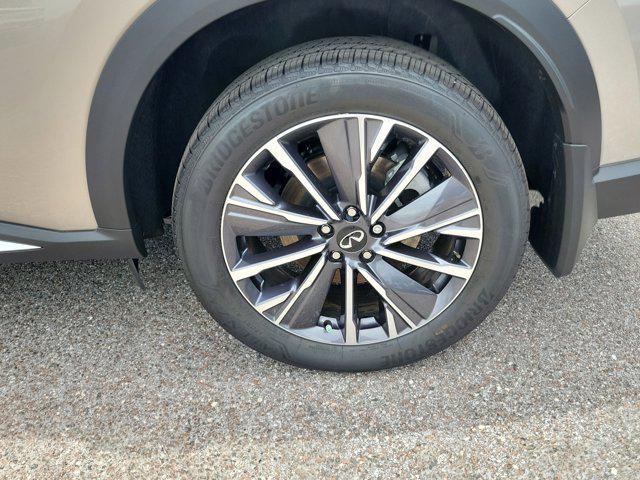 Photo of 2026 Warm Titanium INFINITI QX60