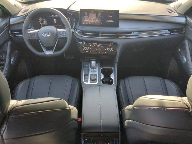 Photo of 2025 Majestic White INFINITI QX60