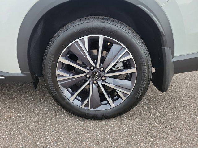 Photo of 2026 Radiant White INFINITI QX60