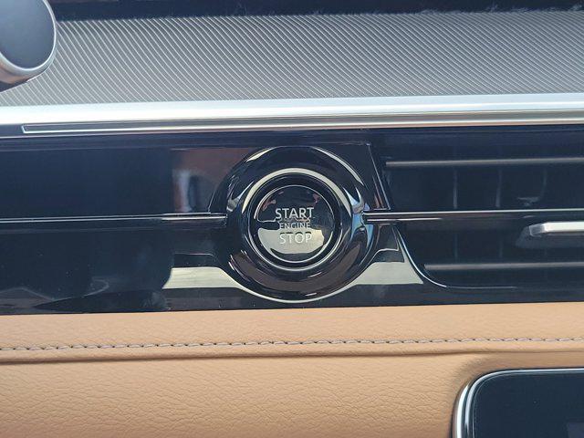 Photo of 2026 Radiant White INFINITI QX80
