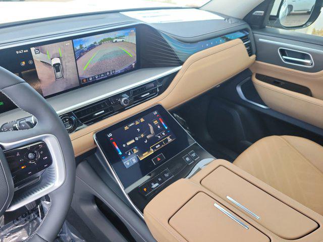 Photo of 2026 Radiant White INFINITI QX80