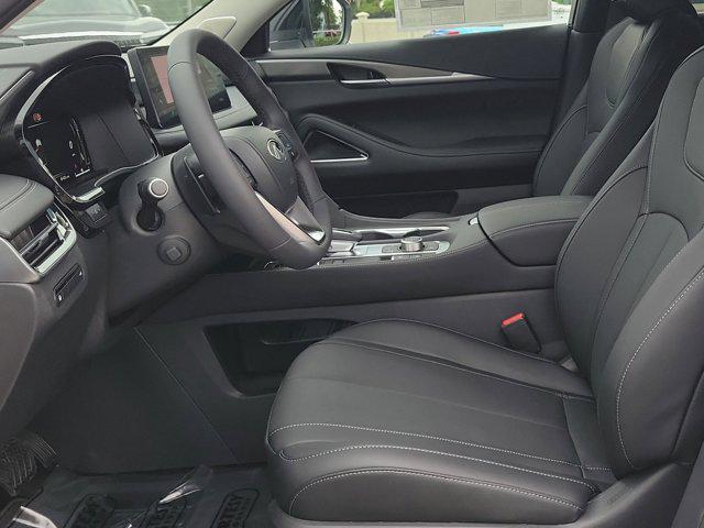 Photo of 2026 Radiant White INFINITI QX60