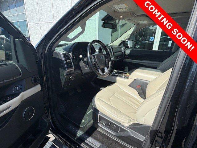 Photo of 2018 Shadow Black Ford Expedition