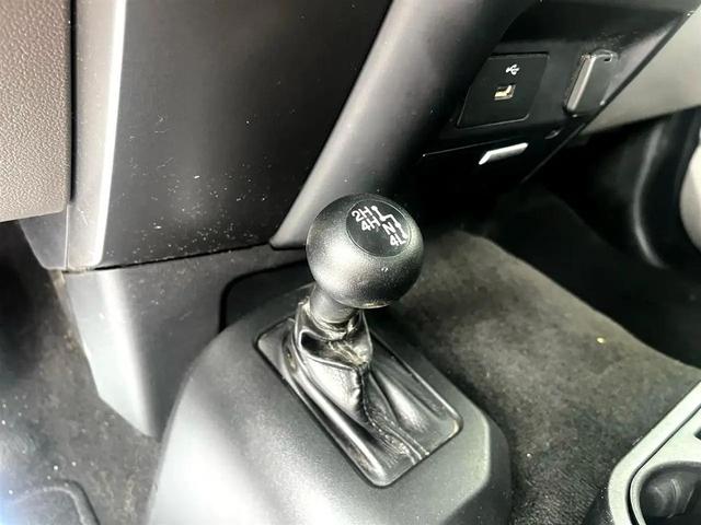 Photo of 2017 Blue Jeans Metallic Ford F-250
