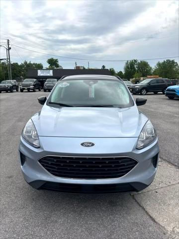 Photo of 2022 Blue Ford Escape