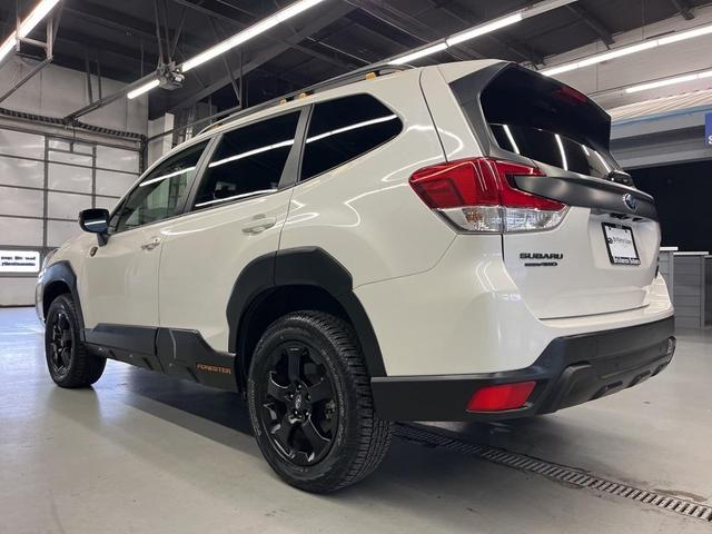 Photo of 2024 Crystal White Pearl Subaru Forester