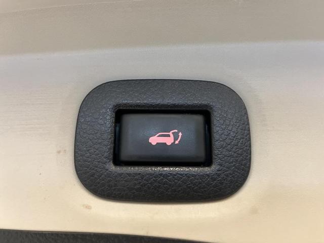 Photo of 2019 Magnetic Black Nissan Rogue