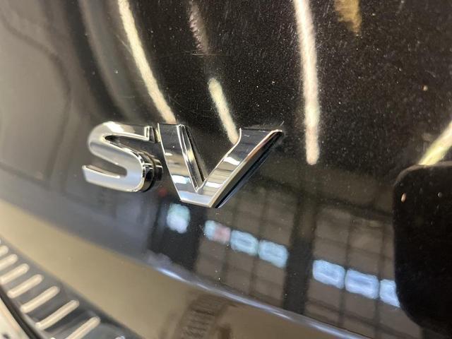 Photo of 2019 Magnetic Black Nissan Rogue
