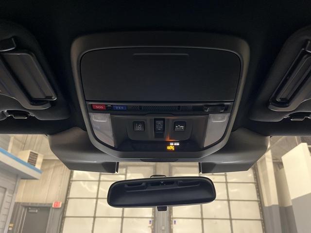 Photo of 2024 Ice Silver Metallic Subaru Forester