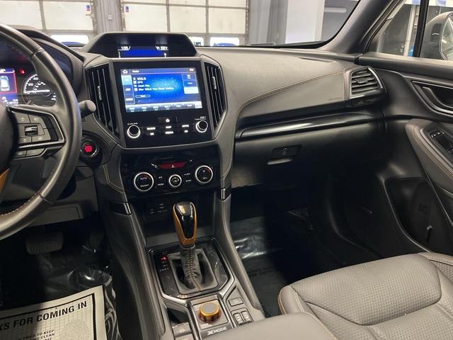 Photo of 2024 Ice Silver Metallic Subaru Forester