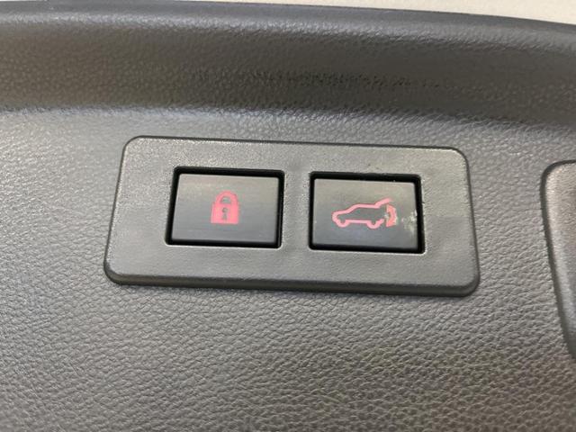 Photo of 2024 Ice Silver Metallic Subaru Forester