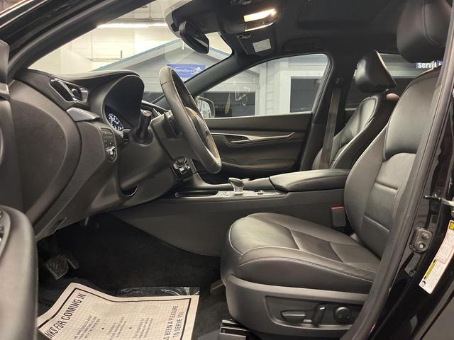 Photo of 2022 Black Obsidian INFINITI QX55