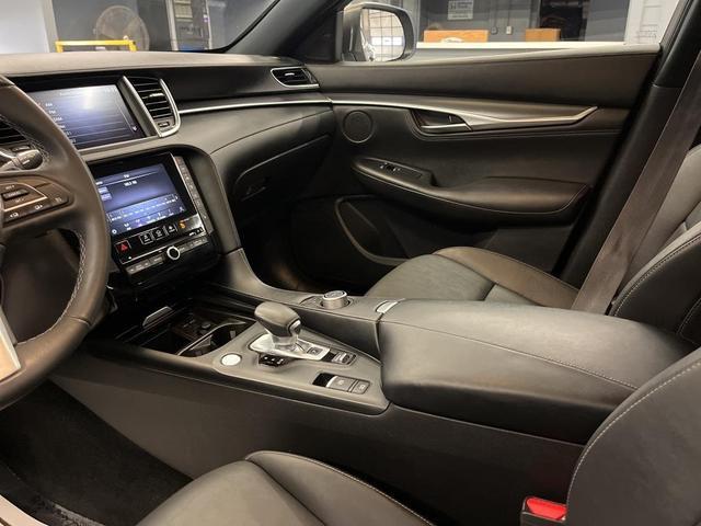 Photo of 2022 Black Obsidian INFINITI QX55