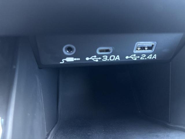 Photo of 2025 Crystal White Pearl Subaru Legacy