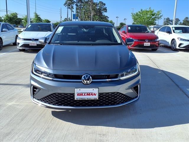 Photo of 2025 Platinum Gray Metallic Volkswagen Jetta