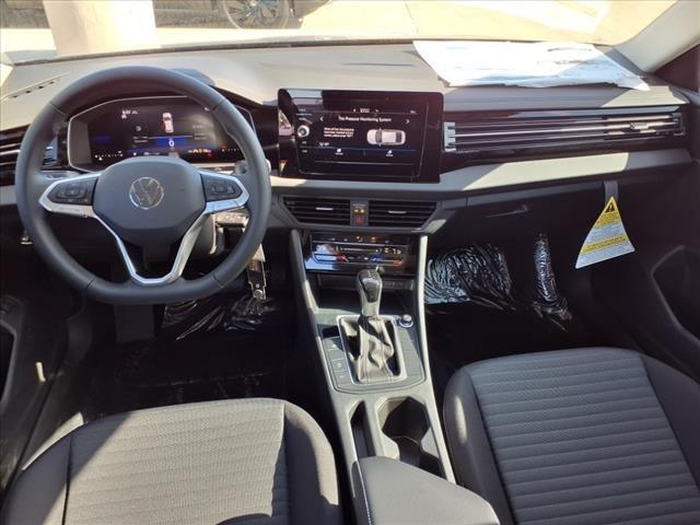Photo of 2025 Platinum Gray Metallic Volkswagen Jetta