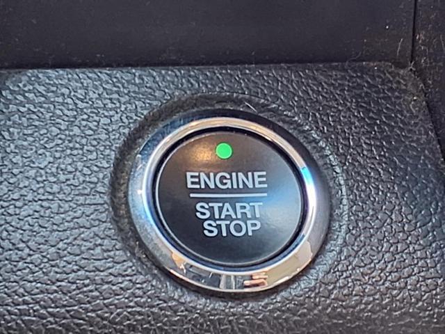 Photo of 2018 Oxford White Ford F-150
