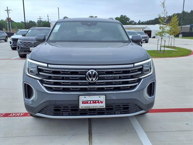 Photo of 2025 Pure Gray Volkswagen Atlas