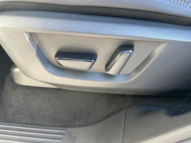 Photo of 2025 Radiant White INFINITI QX80